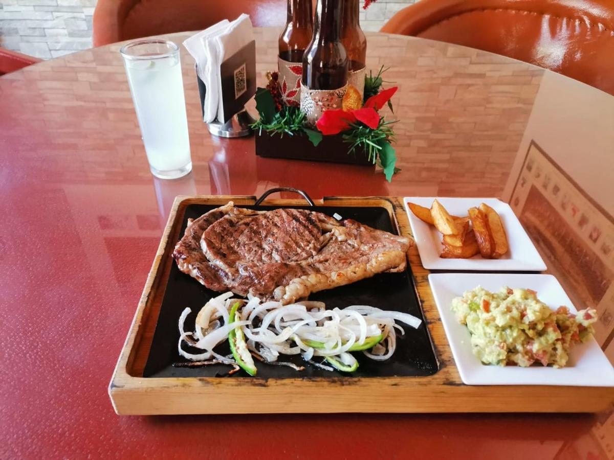 Concierge Plaza La Villa Colima Buitenkant foto
