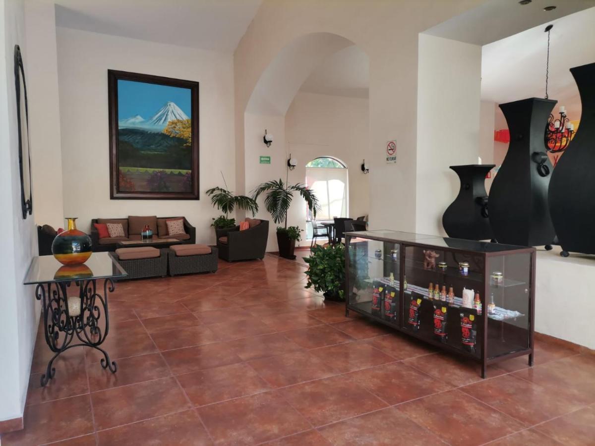 Concierge Plaza La Villa Colima Buitenkant foto