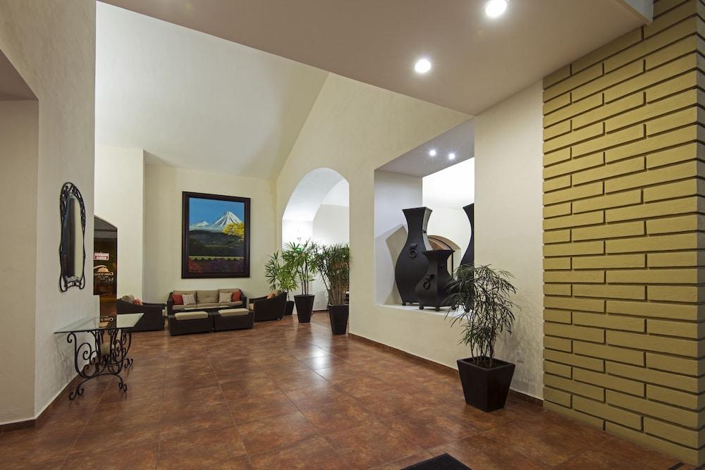 Concierge Plaza La Villa Colima Buitenkant foto