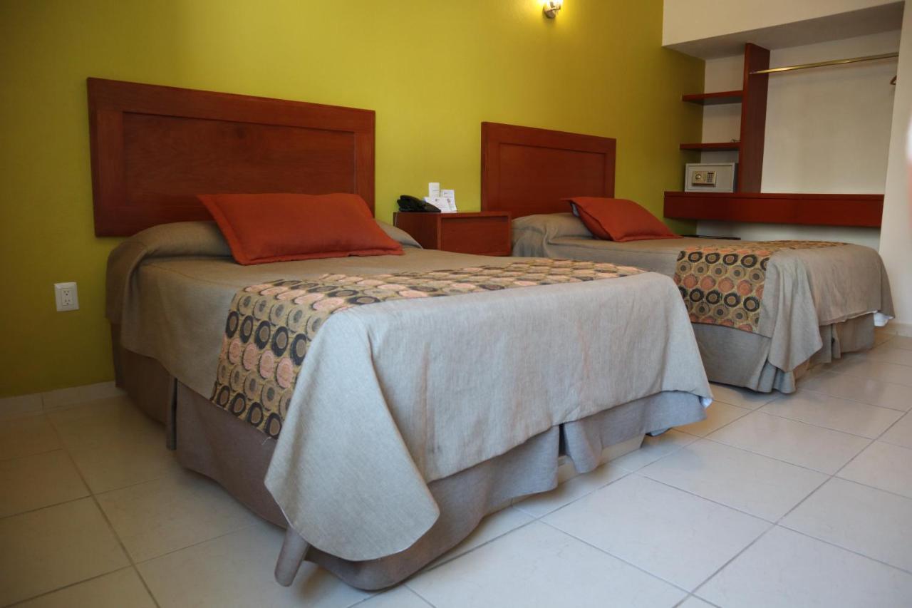 Concierge Plaza La Villa Colima Buitenkant foto