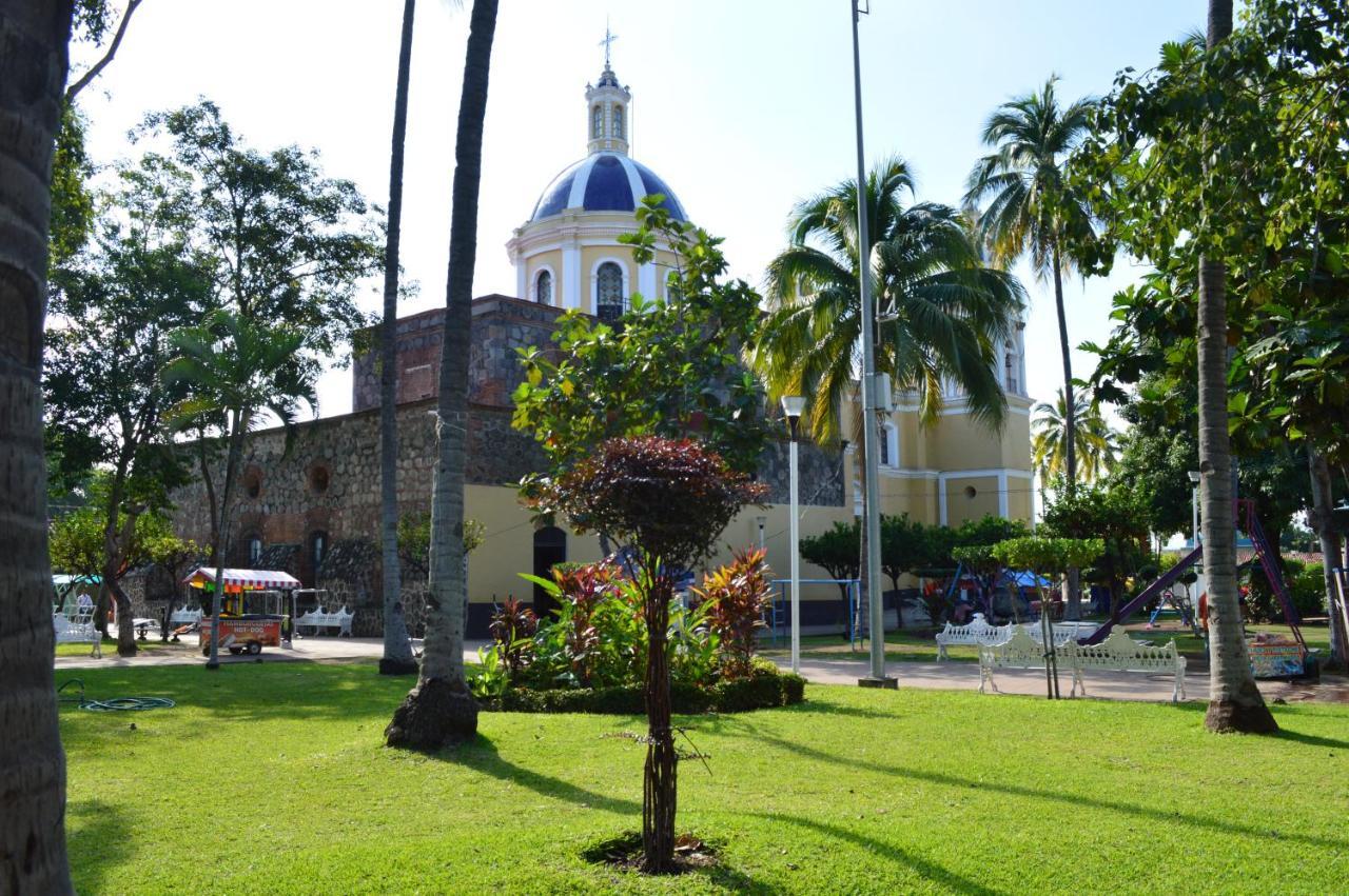 Concierge Plaza La Villa Colima Buitenkant foto