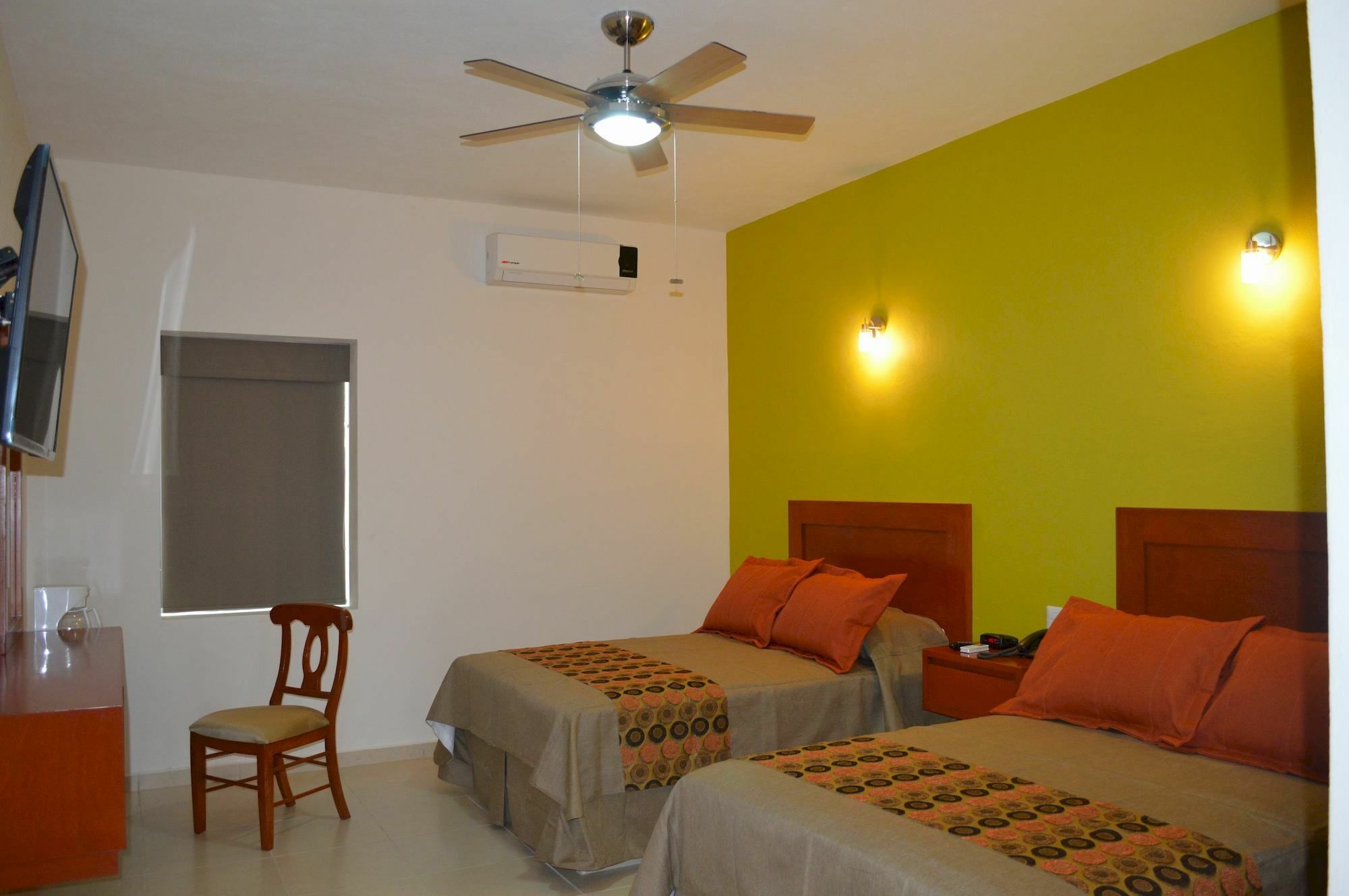 Concierge Plaza La Villa Colima Buitenkant foto