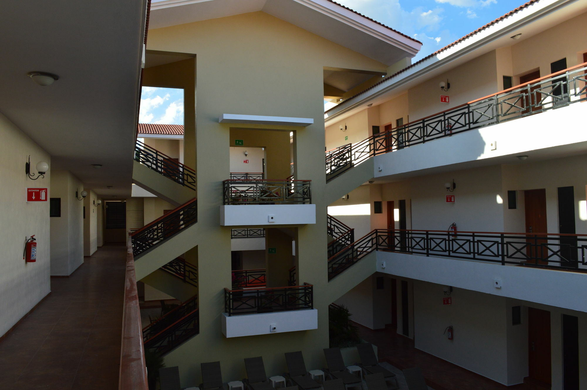 Concierge Plaza La Villa Colima Buitenkant foto