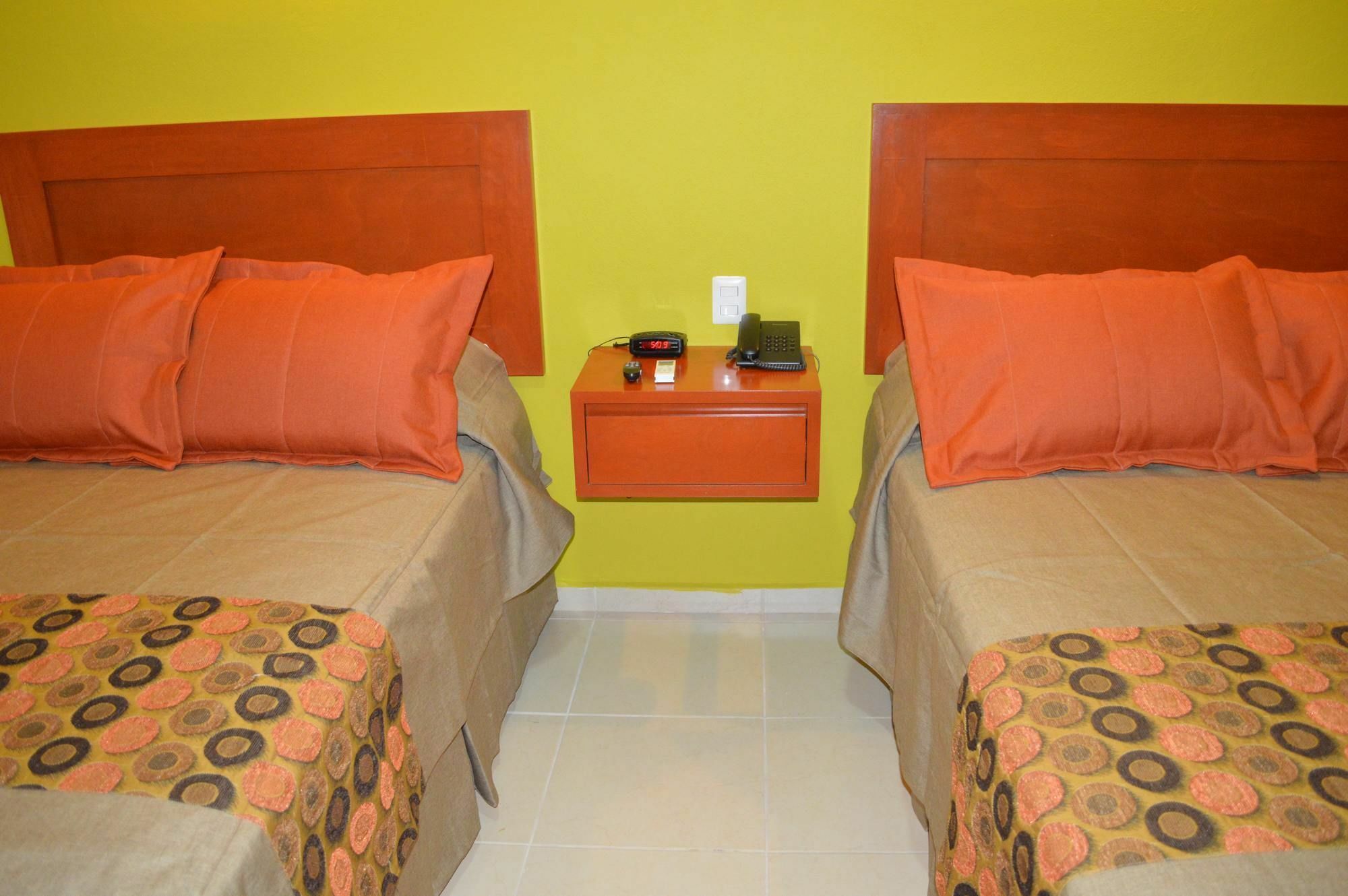 Concierge Plaza La Villa Colima Buitenkant foto
