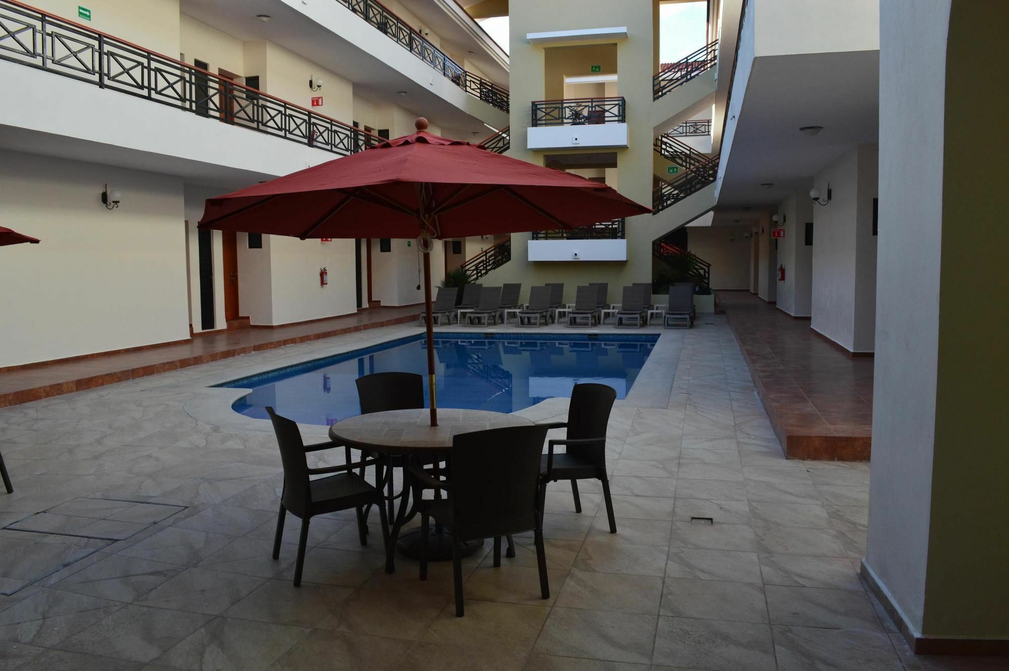 Concierge Plaza La Villa Colima Buitenkant foto