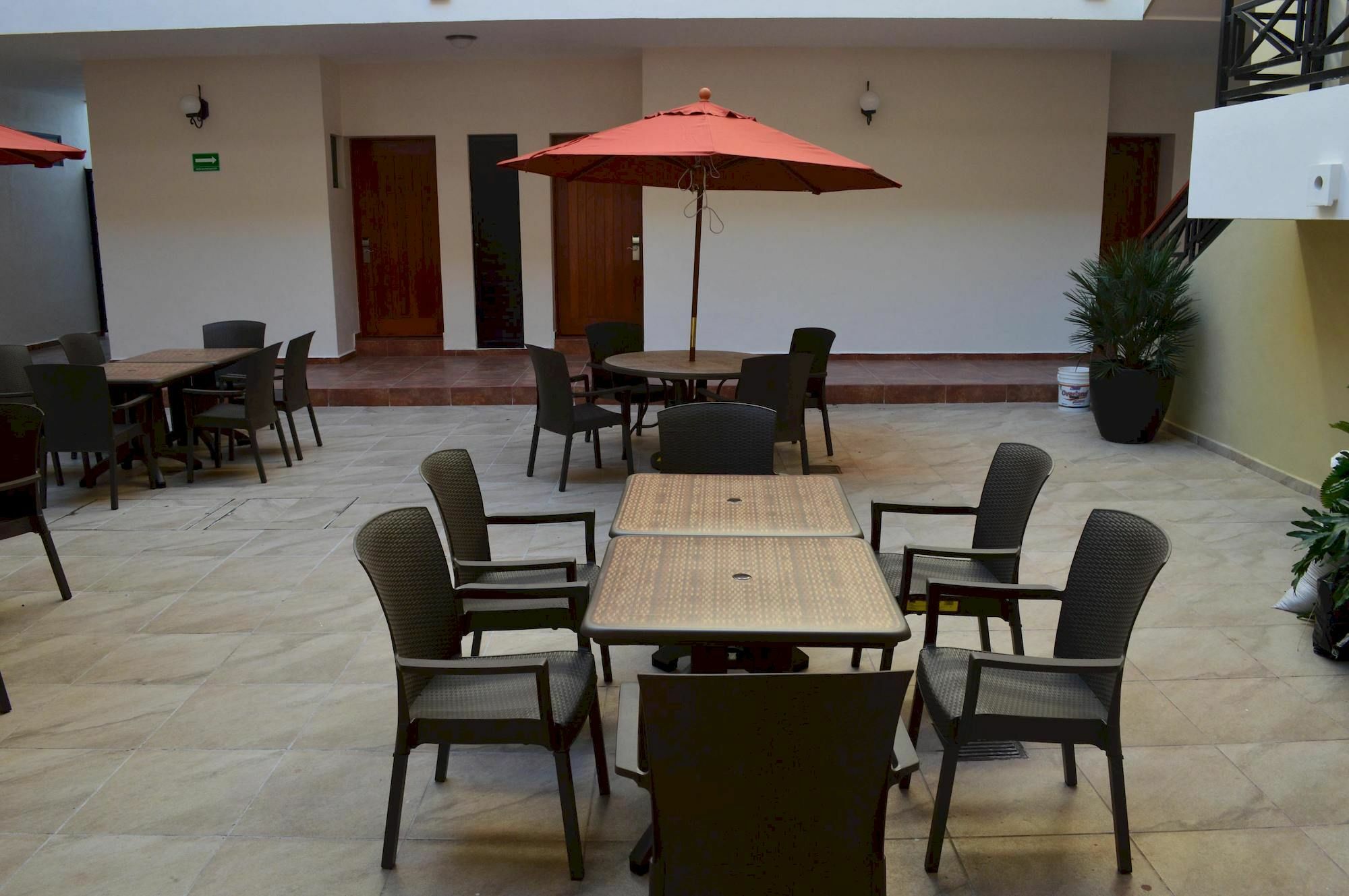 Concierge Plaza La Villa Colima Buitenkant foto